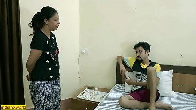 Indian super-fucking-hot figure massage and lovemaking with room service girl! hard-core lovemaking