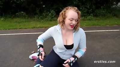 busty inexperienced Sarah drains After Daily exercise