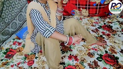 Bhabhi called brother-in-law secretly to get her gash fucked, Hindi audio Claire Vaise