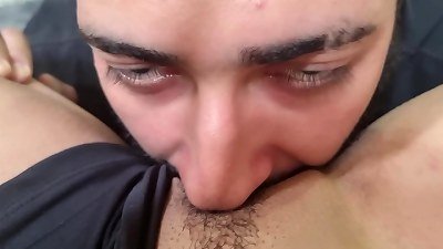 Tratamento vip no clit&oacute;ris GG .at&eacute; gozar . Leo Skull