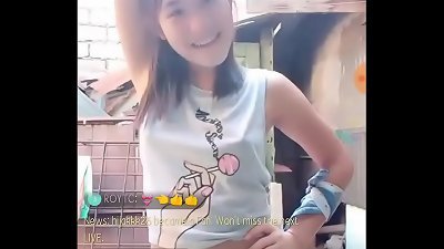 BIGO | bata hindi nag hooter-sling at kita ang utong grabe sarap nya