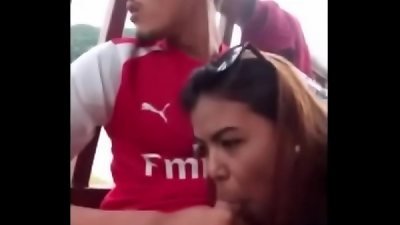 Bokep indo tukang ojeg kampung hukum sepong istri gara-gara pakek gojek