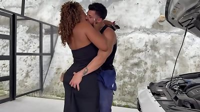 flawless funbags ebony mummy nails a giant cock, Latina Carla Morelli asks her mechanic to wring her raw pussy!