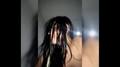 Lleg&oacute; Bien Borrach4 a La Casa Y El Idiota De Mi Novio Me Obliga A Complacerlo Con Mi Boca Y Cuerpo Porque Piensa Que Soy Una Le soy Infiel ! !