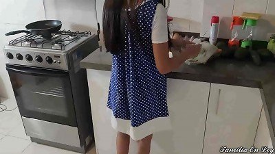 Stepdaughter Cooking Her step-father Takes Advantage of Her When Left Home Alone