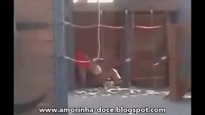 Deixei a minha Esposa sozinha com meu melhor Amigo na praia. Deu Merda!!!