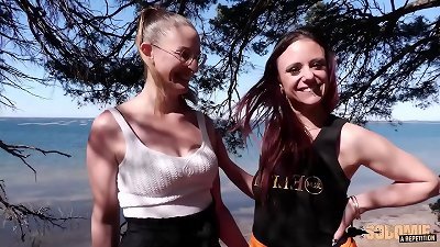 Arianna gets nailed by a ultra-kinky chick in a FFH threesome