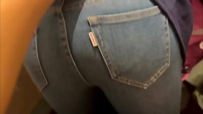 "If we make any noise, we'll be found out..." A duo moans and climaxes during hookup in an internet cafe.