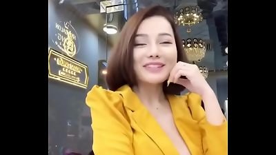 fabulous Vietnamese C&ocirc; áº¥y l&agrave; ai?