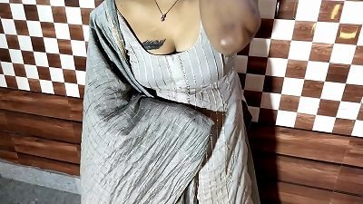 Choda by taking the sister-in-law to the corner of the wedding