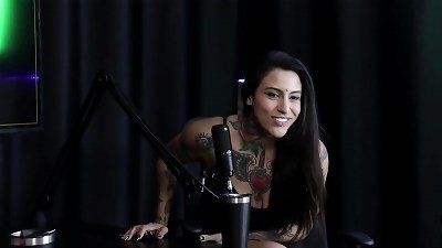 scorching girl demonstrates her moaning after saying that if she doesn't know how to use a dick, she should know how to use her tongue and fingers, and when she went to London... - Lexi Mallet (SHEER/RED)