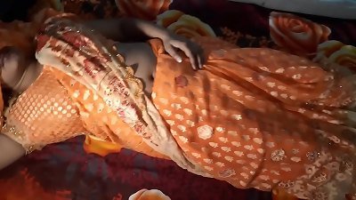 à¤¨à¤ˆ à¤¨à¤µà¥‡à¤²à¥€ à¤¬à¥€à¤µà¥€ à¤•à¥€ à¤à¤• à¤°à¤¾à¤¤..à¥¤