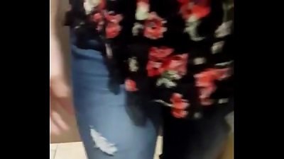 amateur high college girls sneak to restroom and lick | amateurcamm.com