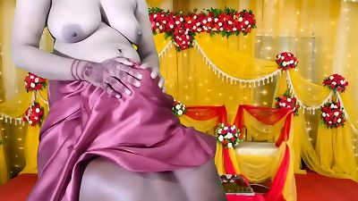 Stepmom having bang-out with her stepson in luxurious saree, part - one