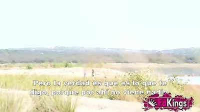 Briseida makes a lil' outdoor newcomer hunt. Will you be in luck to screw her?