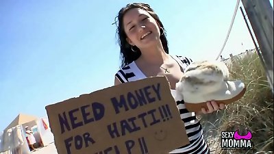 Chica house maid likes duo b flirted then get vagina licked& bangs heavy huge stiffy