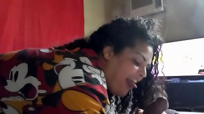 plumper deepthroating big penis early in the morning