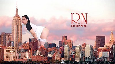 Wow! A hefty girl without undies walks around the city. She's as tall as King Kong! amazing showcase of a giantess! two