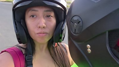 Sir, give me an inn - old weirdo fucks an unfaithful girl