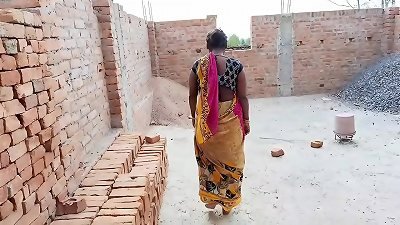 I'm pussing and fingering her tight cremie cootchie come in watch