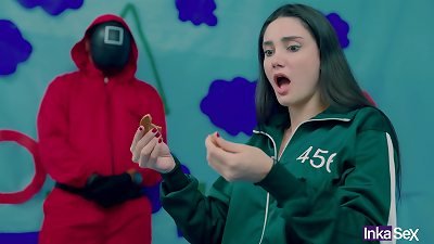 SQUID GAME - brazilian Victoria Carmargo violates the cookie in the squid game and gets her big pinkish cootchie fucked.