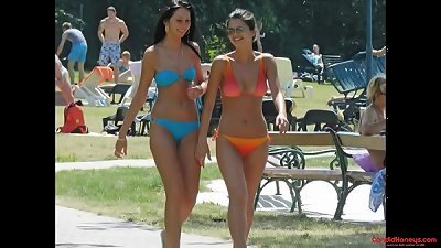 Nipslips topless candid ladies